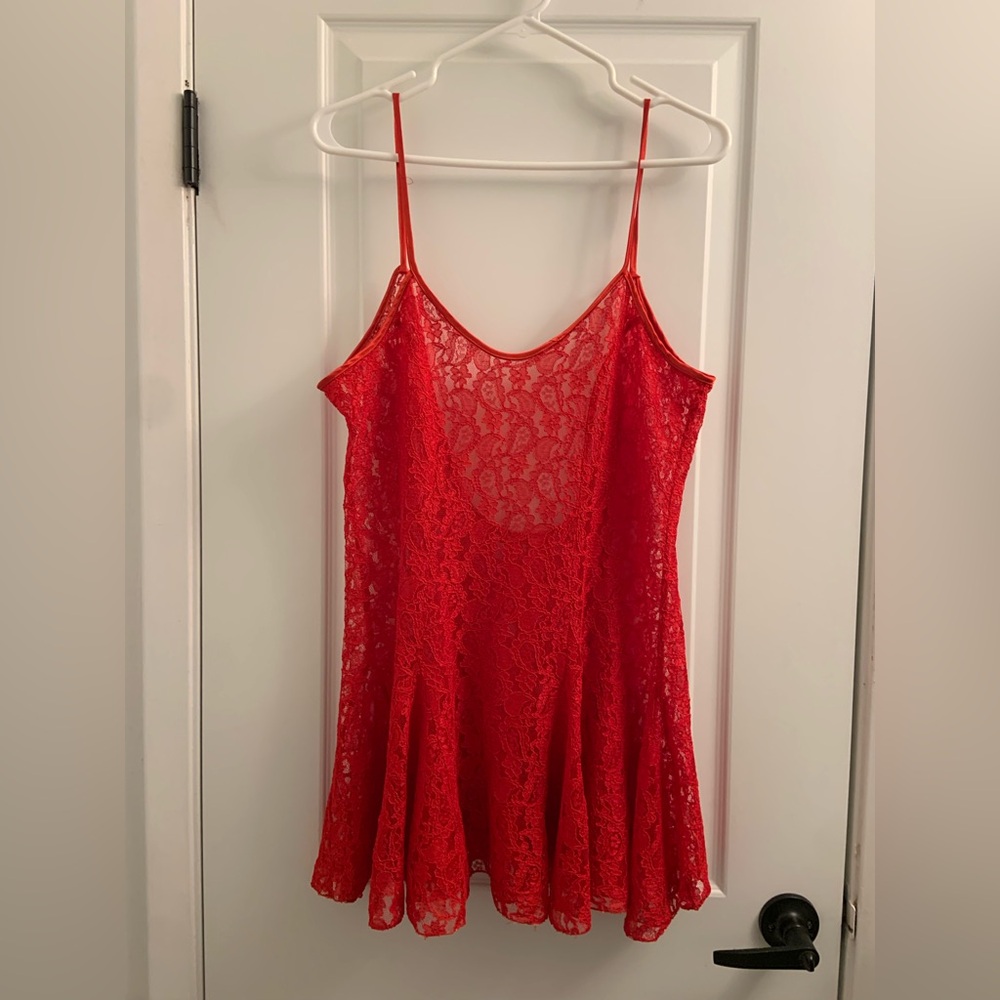 Elegant Red Lace Chemise